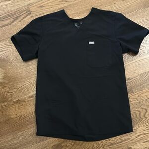 FIGS small scrub shirt